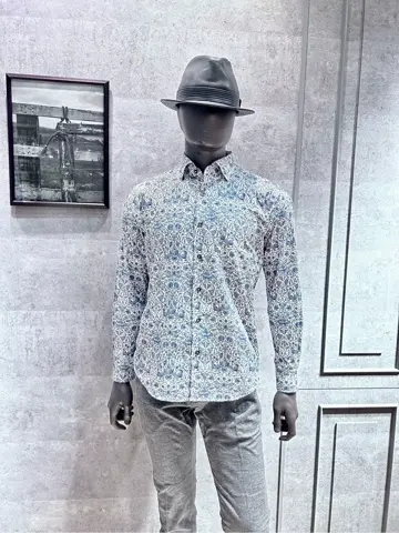 JOSEPH ABBOUD 二澤 コーディネート画像