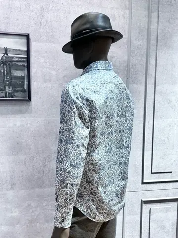 JOSEPH ABBOUD 二澤 コーディネート画像