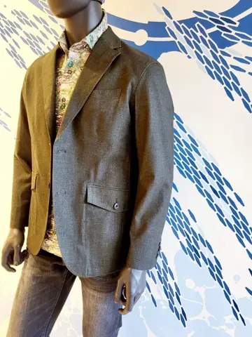 JOSEPH ABBOUD 亀井 コーディネート画像