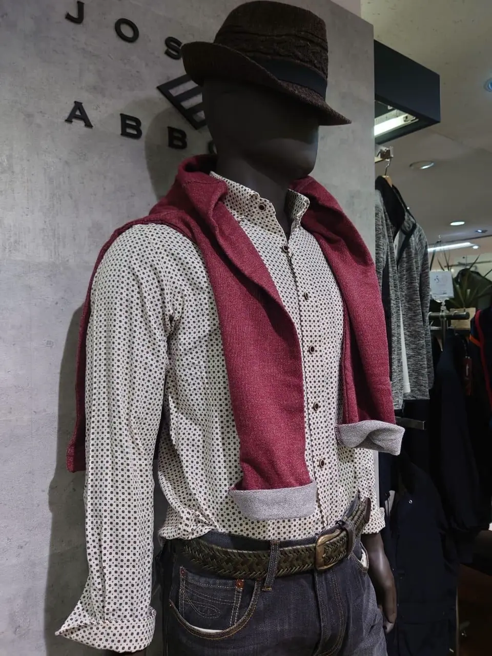 JOSEPH ABBOUD 石川 コーディネート画像