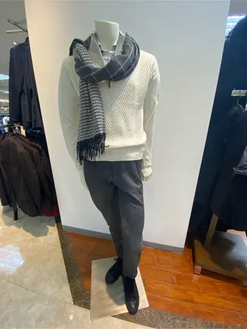 JOSEPH ABBOUD 坪井 コーディネート画像