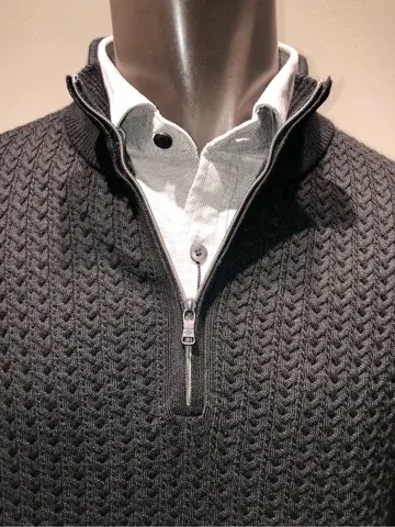 JOSEPH ABBOUD 川田 コーディネート画像