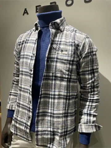 JOSEPH ABBOUD 伊津野 コーディネート画像