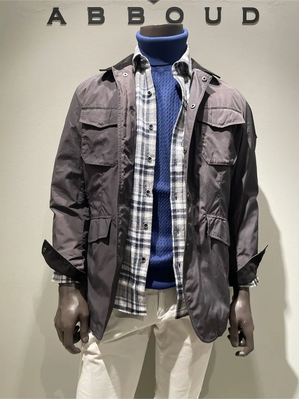 JOSEPH ABBOUD 伊津野 コーディネート画像