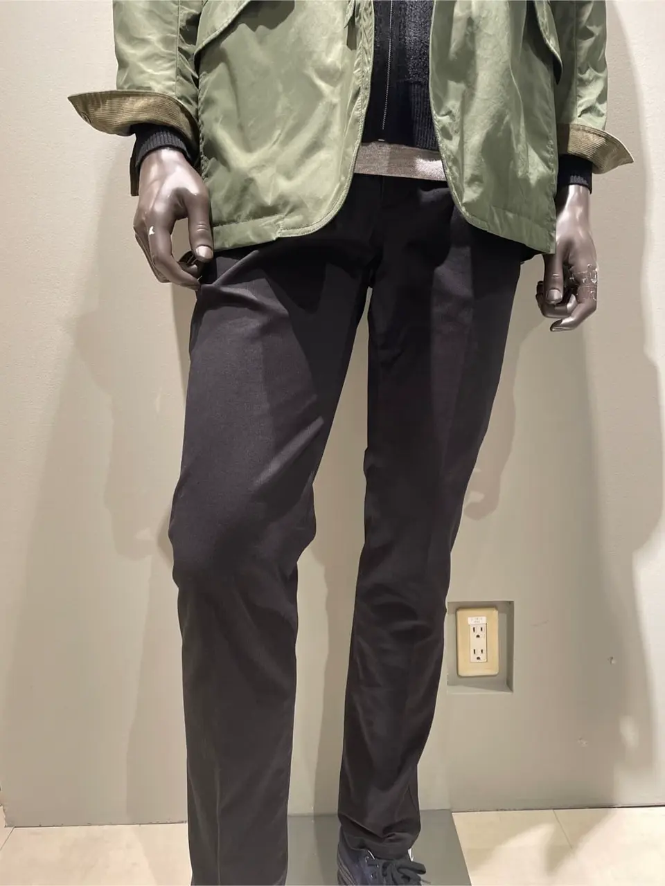 JOSEPH ABBOUD 伊津野 コーディネート画像