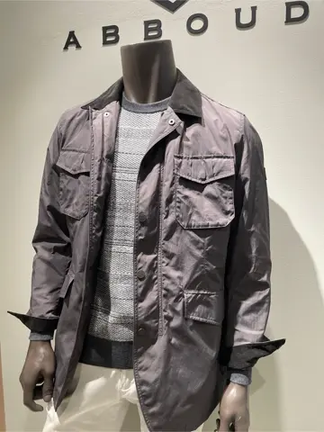 JOSEPH ABBOUD 伊津野 コーディネート画像