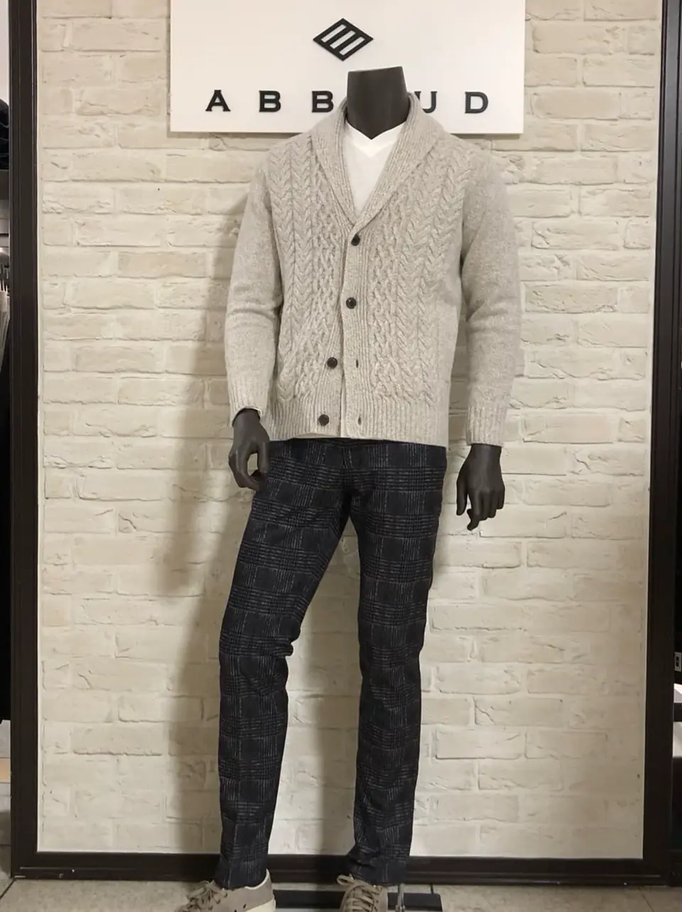 JOSEPH ABBOUD 山口 コーディネート画像