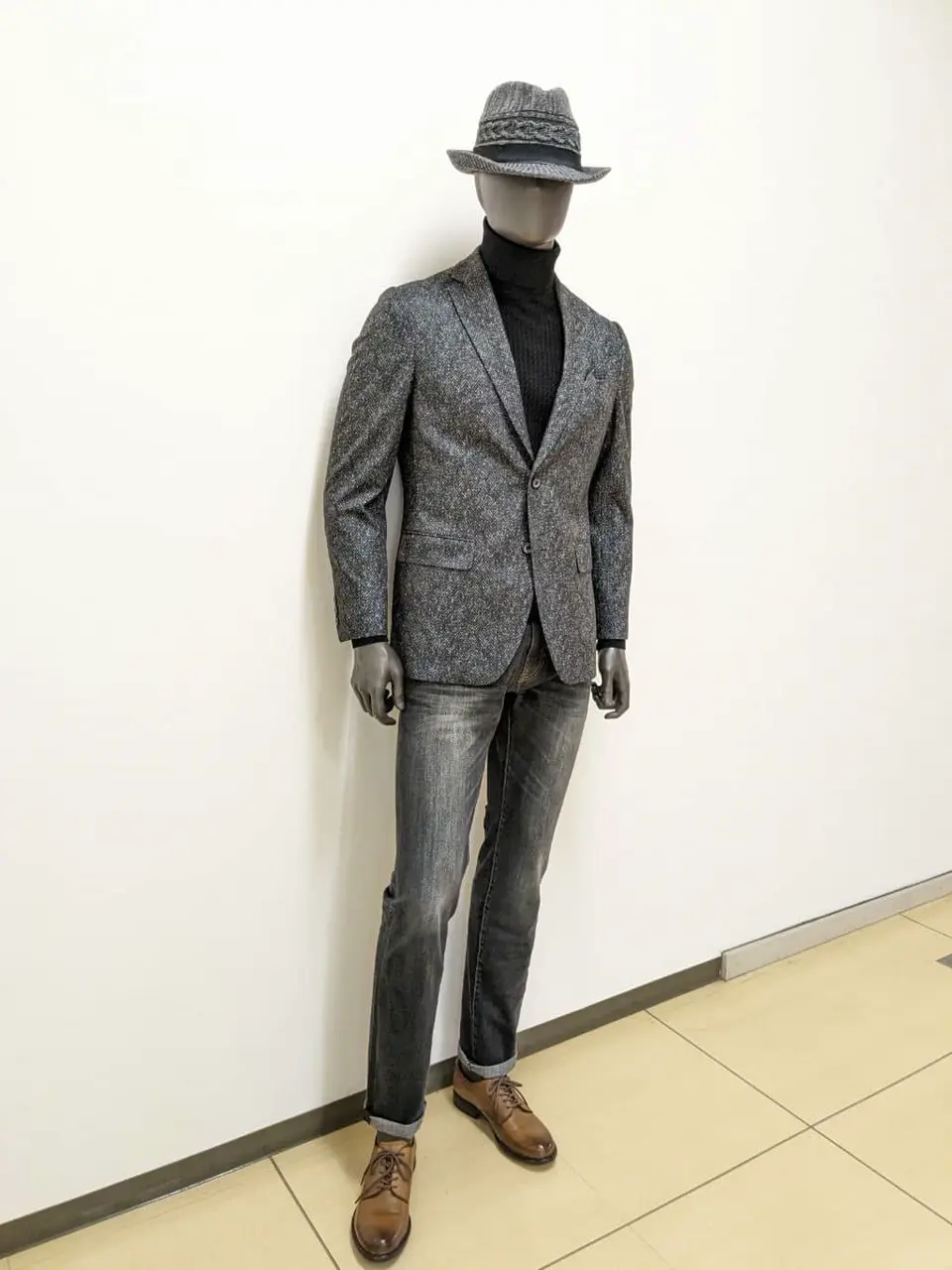 JOSEPH ABBOUD 大久 コーディネート画像