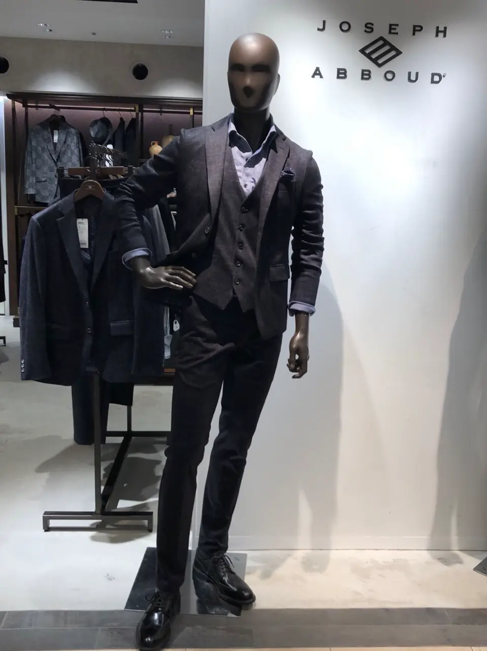 JOSEPH ABBOUD 小田 コーディネート画像