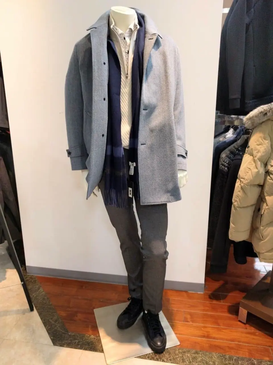 JOSEPH ABBOUD 　伊丹 コーディネート画像