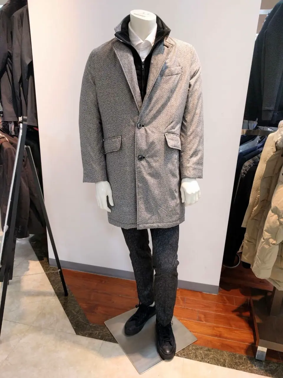 JOSEPH ABBOUD 　伊丹 コーディネート画像