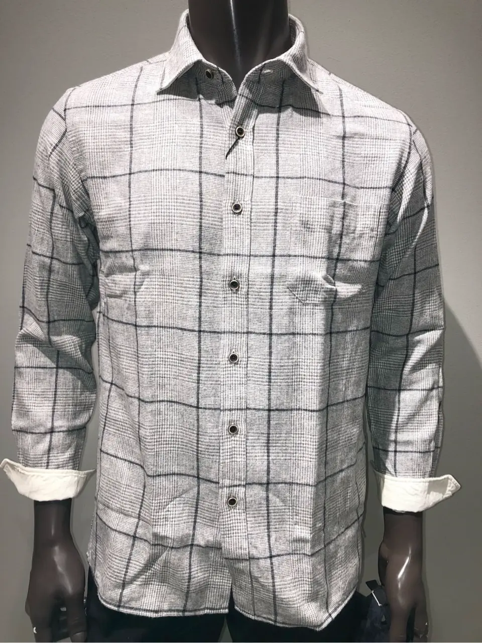 JOSEPH ABBOUD 川田 コーディネート画像