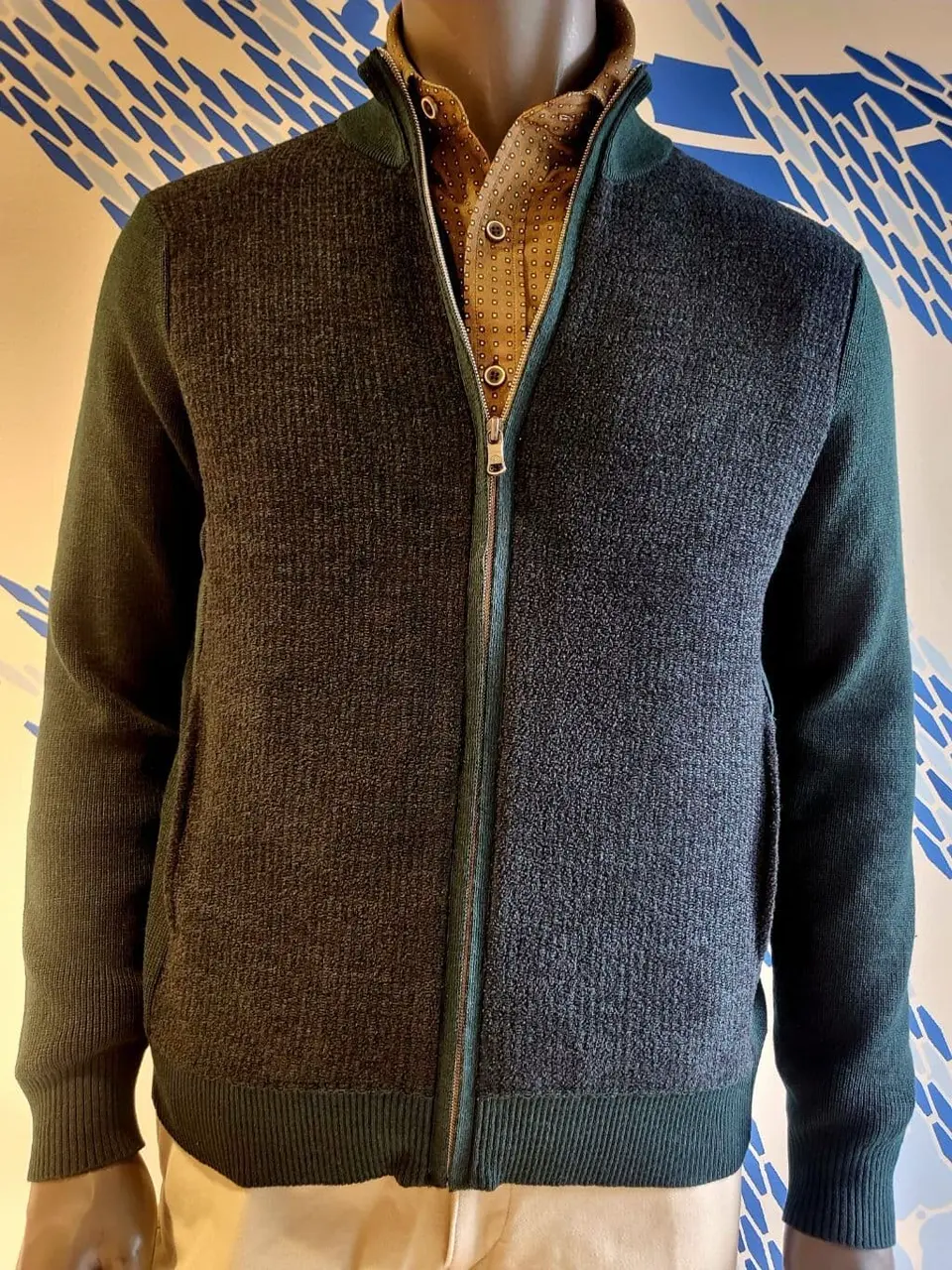 JOSEPH ABBOUD 亀井 コーディネート画像