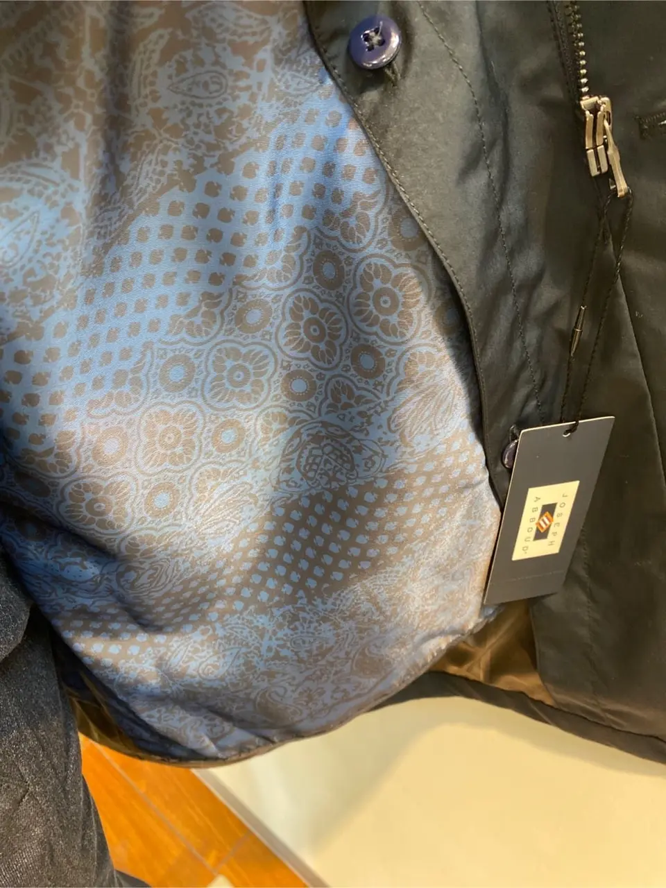 JOSEPH ABBOUD 坪井 コーディネート画像