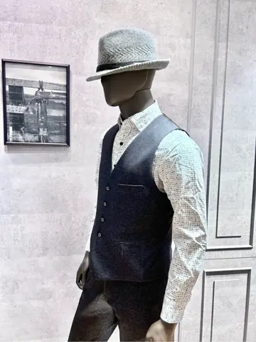 JOSEPH ABBOUD 二澤 コーディネート画像