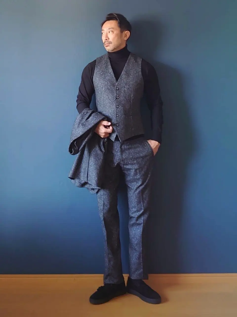 JOSEPH ABBOUD 安東 コーディネート画像