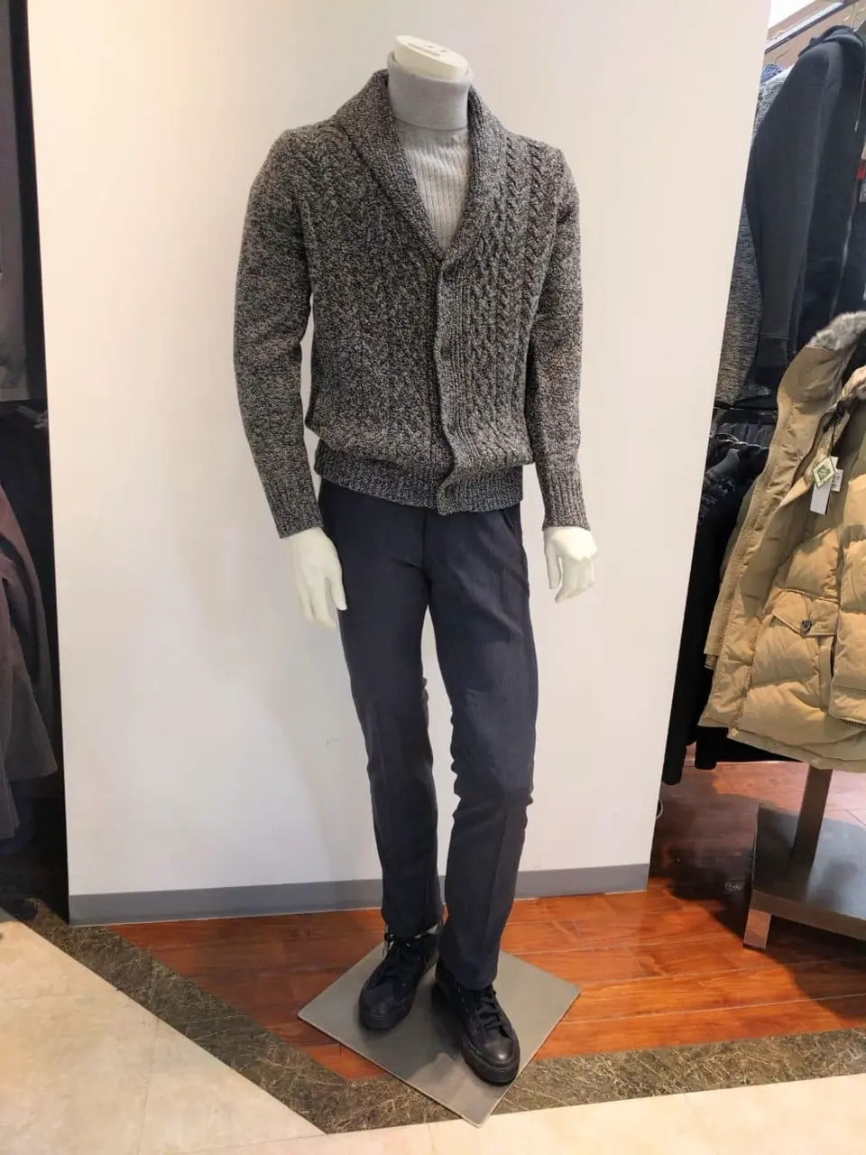 JOSEPH ABBOUD 　伊丹 コーディネート画像