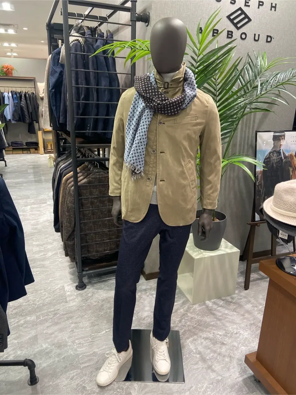  たかい　かおり コーディネート画像