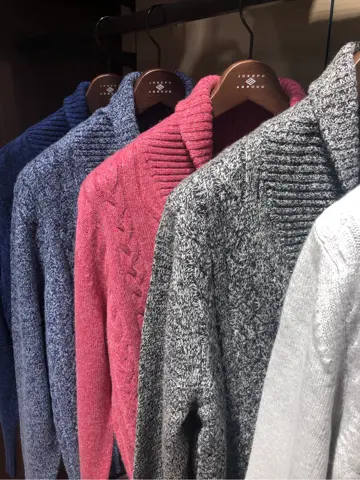 JOSEPH ABBOUD 二澤 コーディネート画像