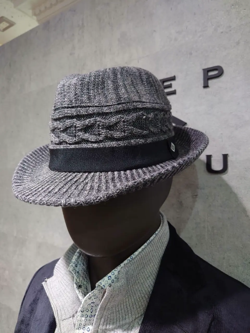 JOSEPH ABBOUD 石川 コーディネート画像