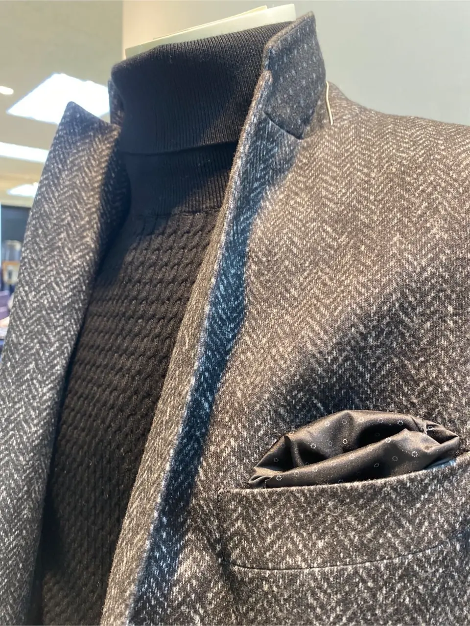 JOSEPH ABBOUD 坪井 コーディネート画像