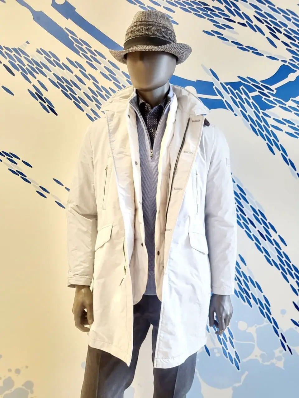 JOSEPH ABBOUD 亀井 コーディネート画像