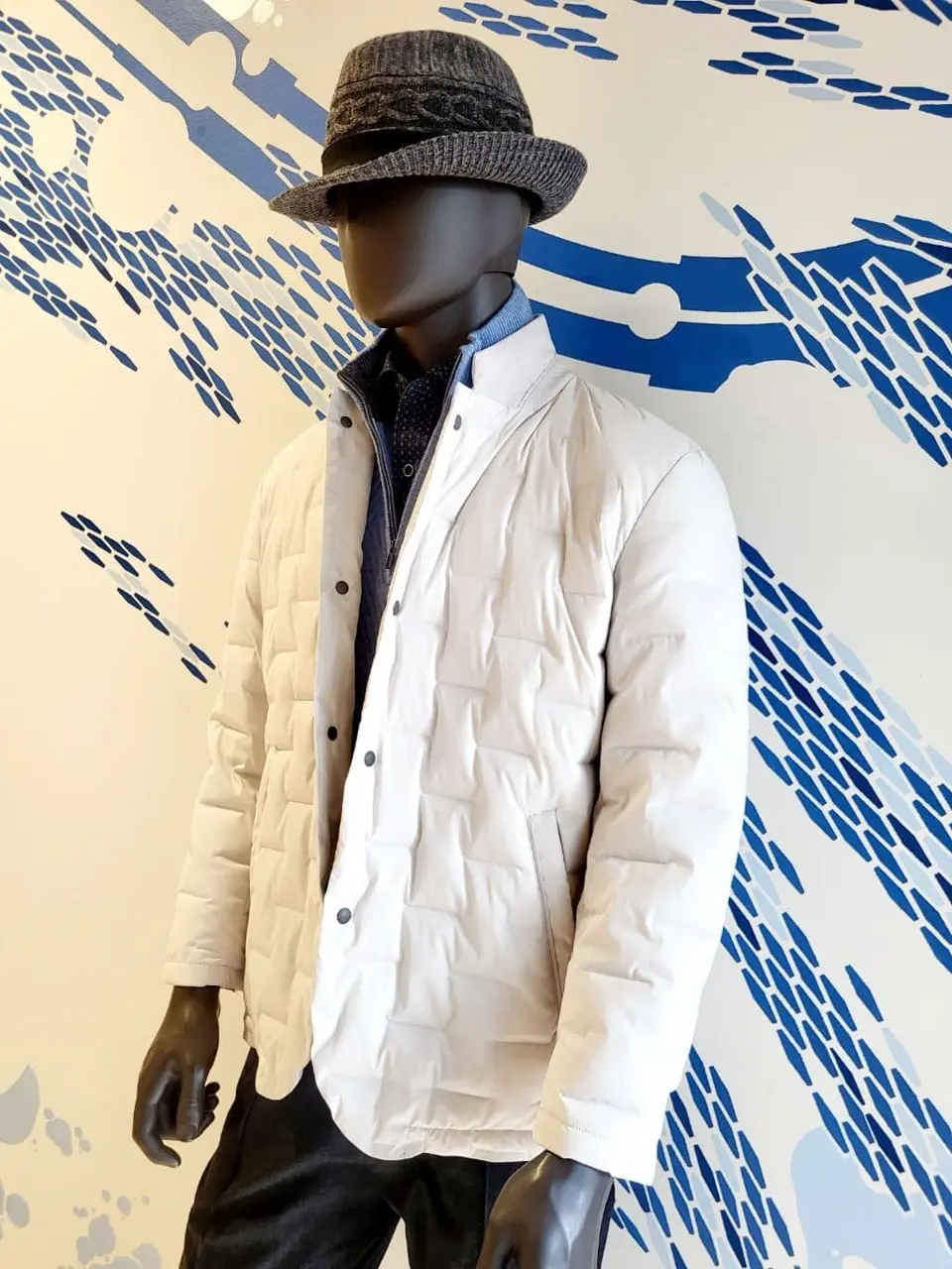 JOSEPH ABBOUD 亀井 コーディネート画像