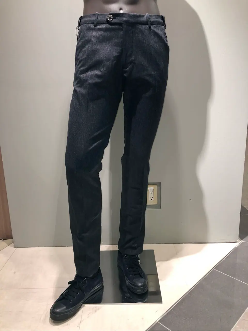 JOSEPH ABBOUD 川田 コーディネート画像