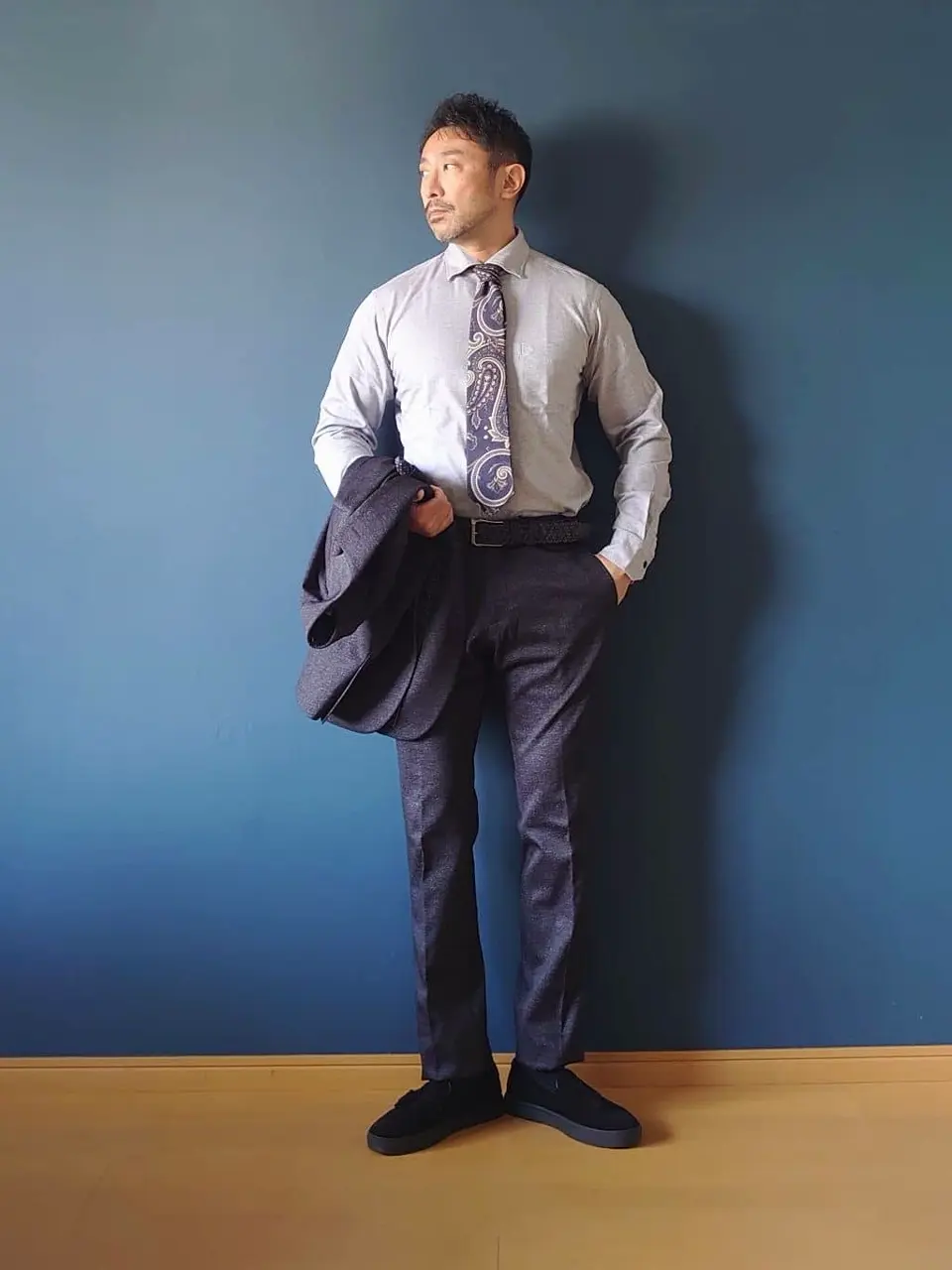 JOSEPH ABBOUD 安東 コーディネート画像