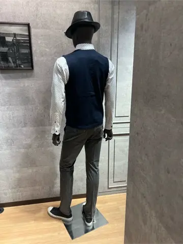 JOSEPH ABBOUD 上條 コーディネート画像