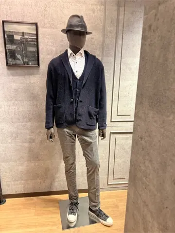 JOSEPH ABBOUD 上條 コーディネート画像