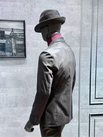 JOSEPH ABBOUD 二澤 コーディネート画像