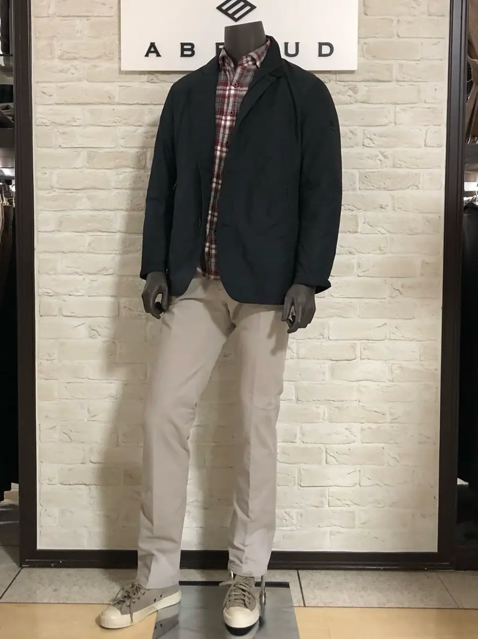 JOSEPH ABBOUD 山口 コーディネート画像