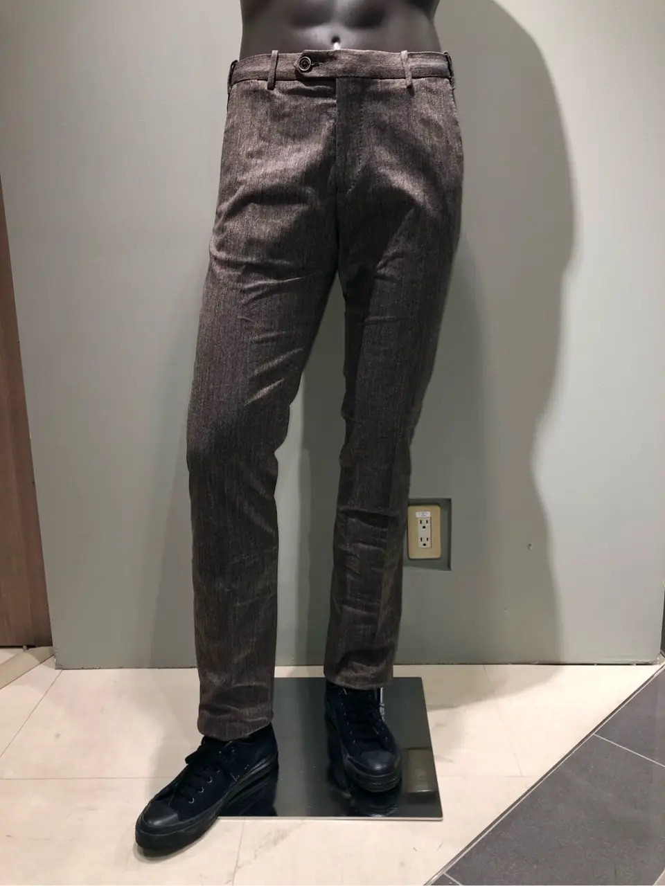 JOSEPH ABBOUD 川田 コーディネート画像