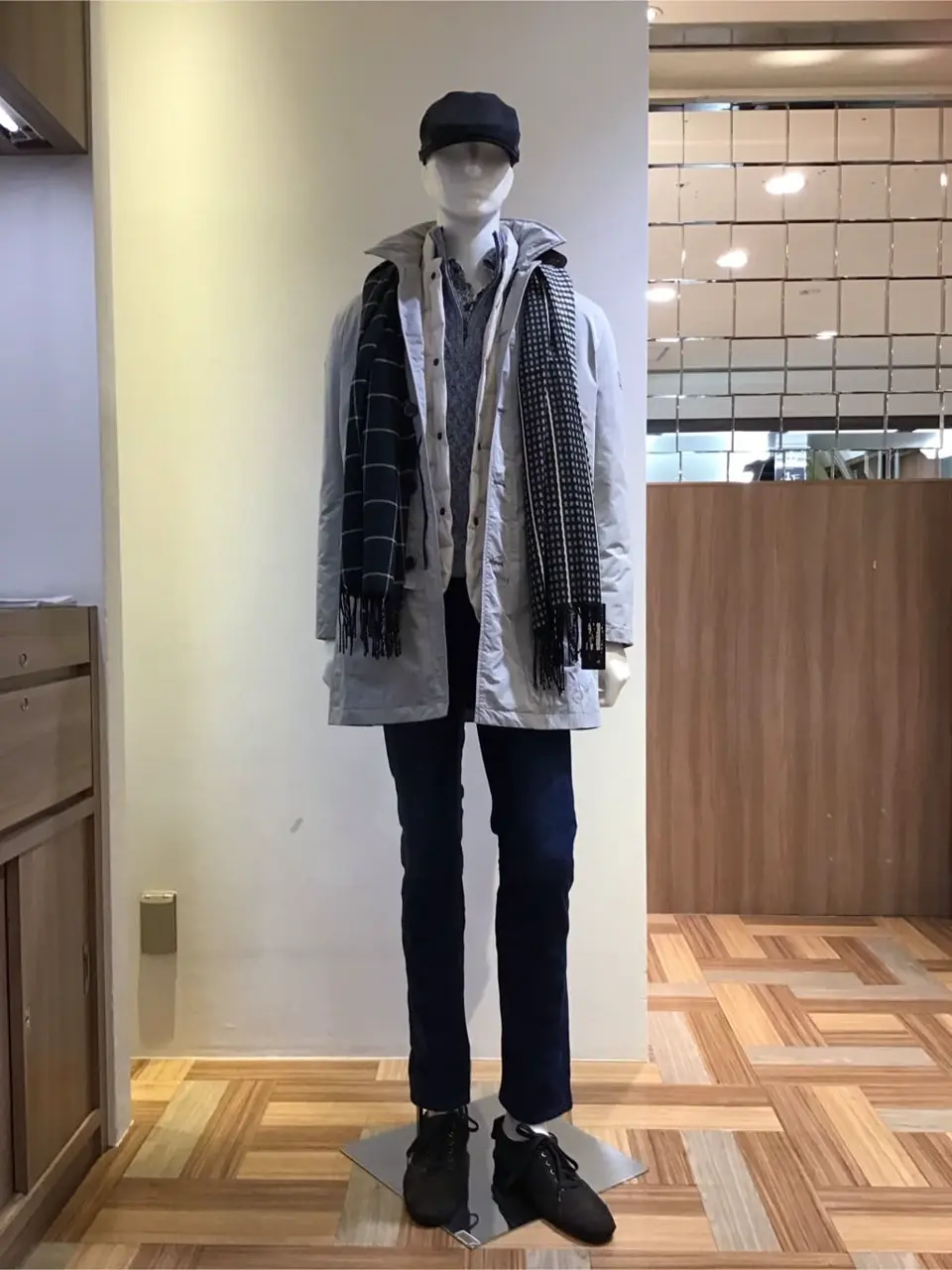 JOSEPH ABBOUD 小城 コーディネート画像