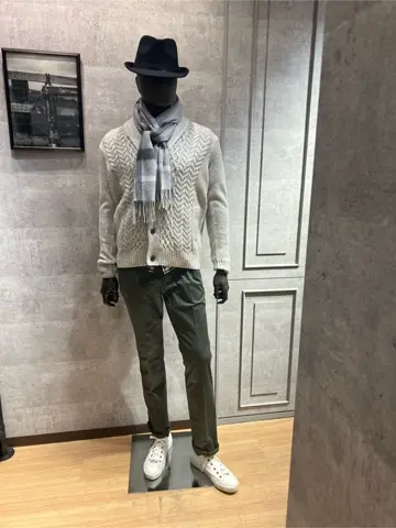 JOSEPH ABBOUD 上條 コーディネート画像