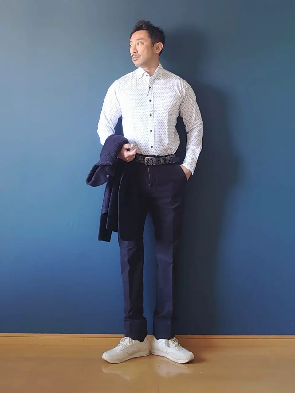 JOSEPH ABBOUD 安東 コーディネート画像