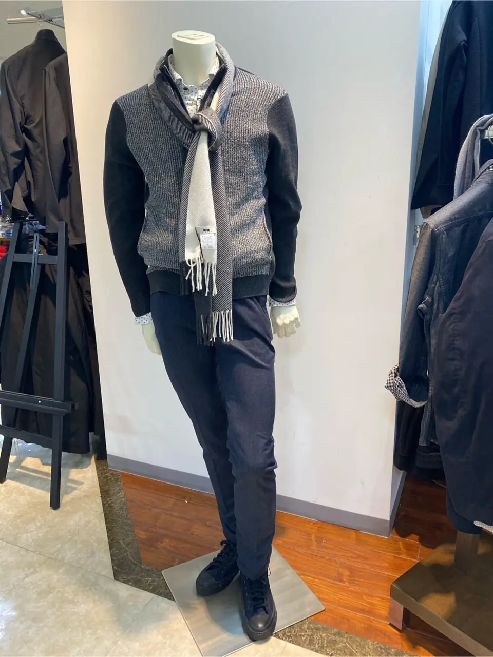 JOSEPH ABBOUD 坪井 コーディネート画像