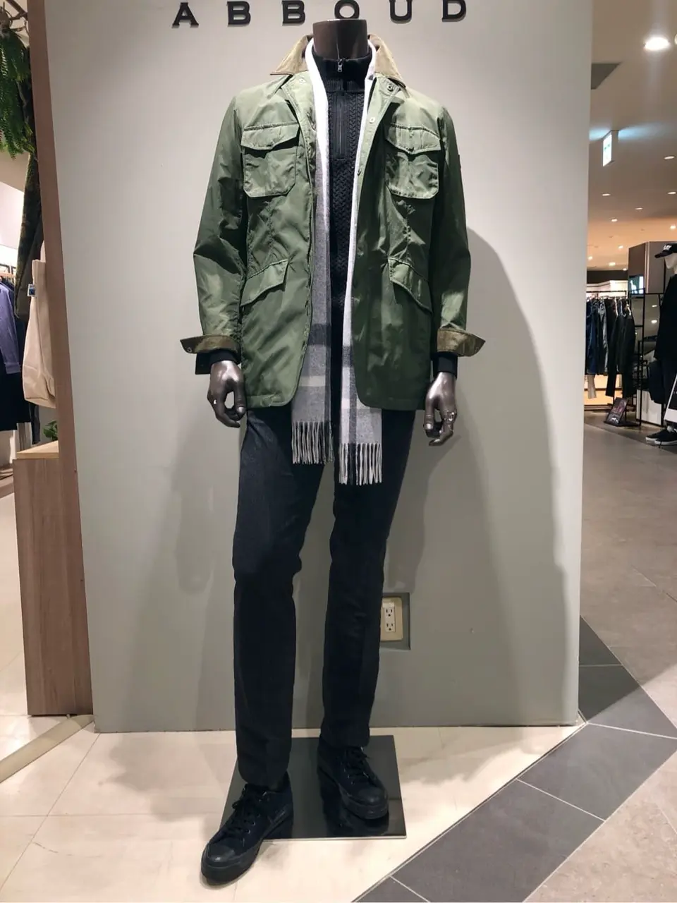 JOSEPH ABBOUD 川田 コーディネート画像