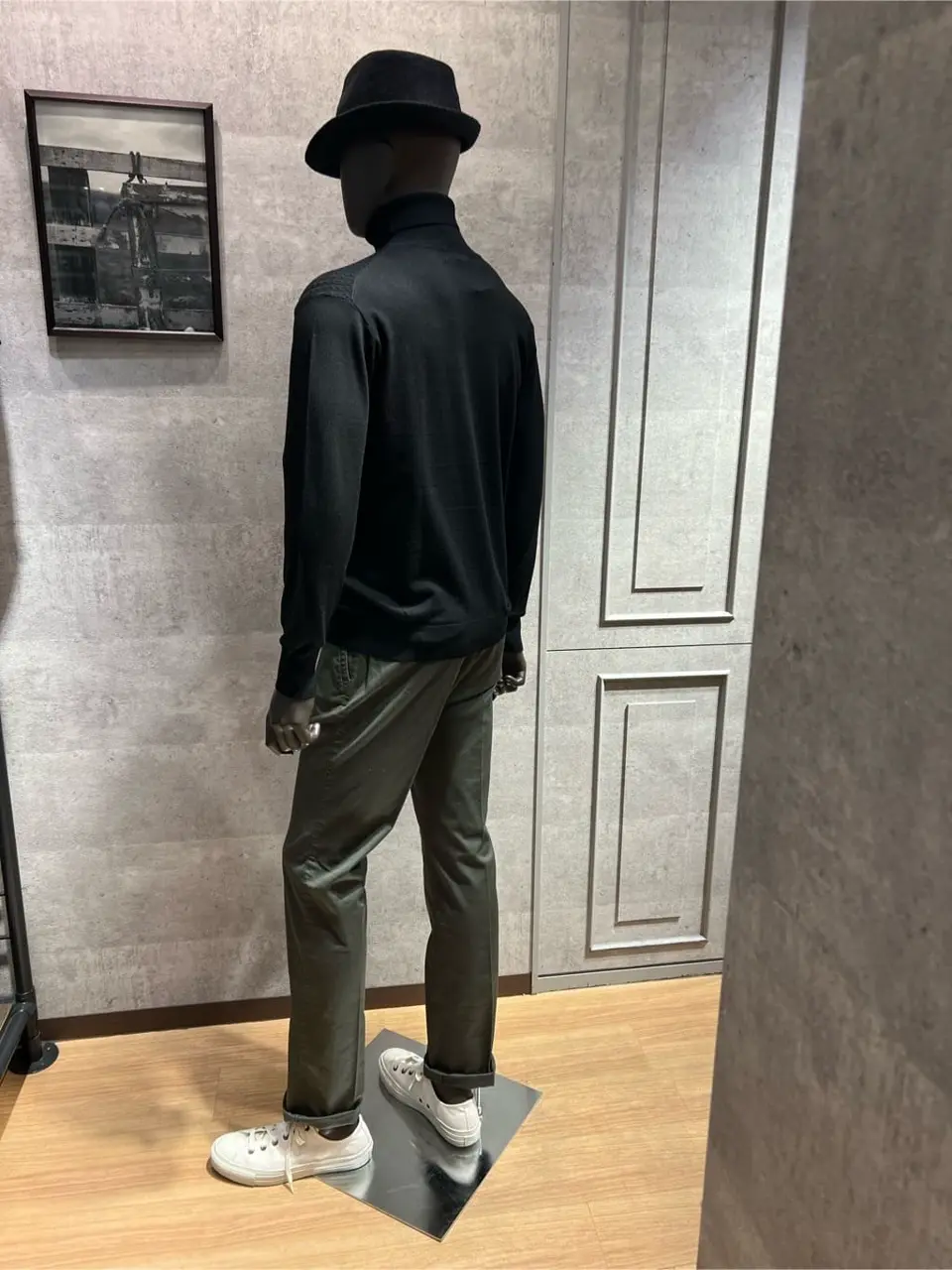 JOSEPH ABBOUD 上條 コーディネート画像