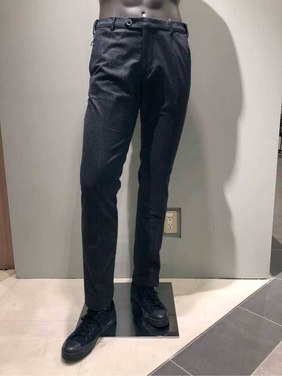 JOSEPH ABBOUD 川田 コーディネート画像