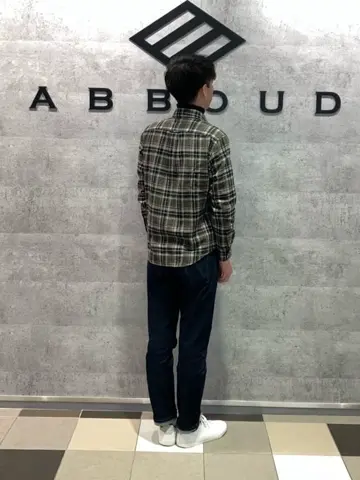 JOSEPH ABBOUD 足立 コーディネート画像