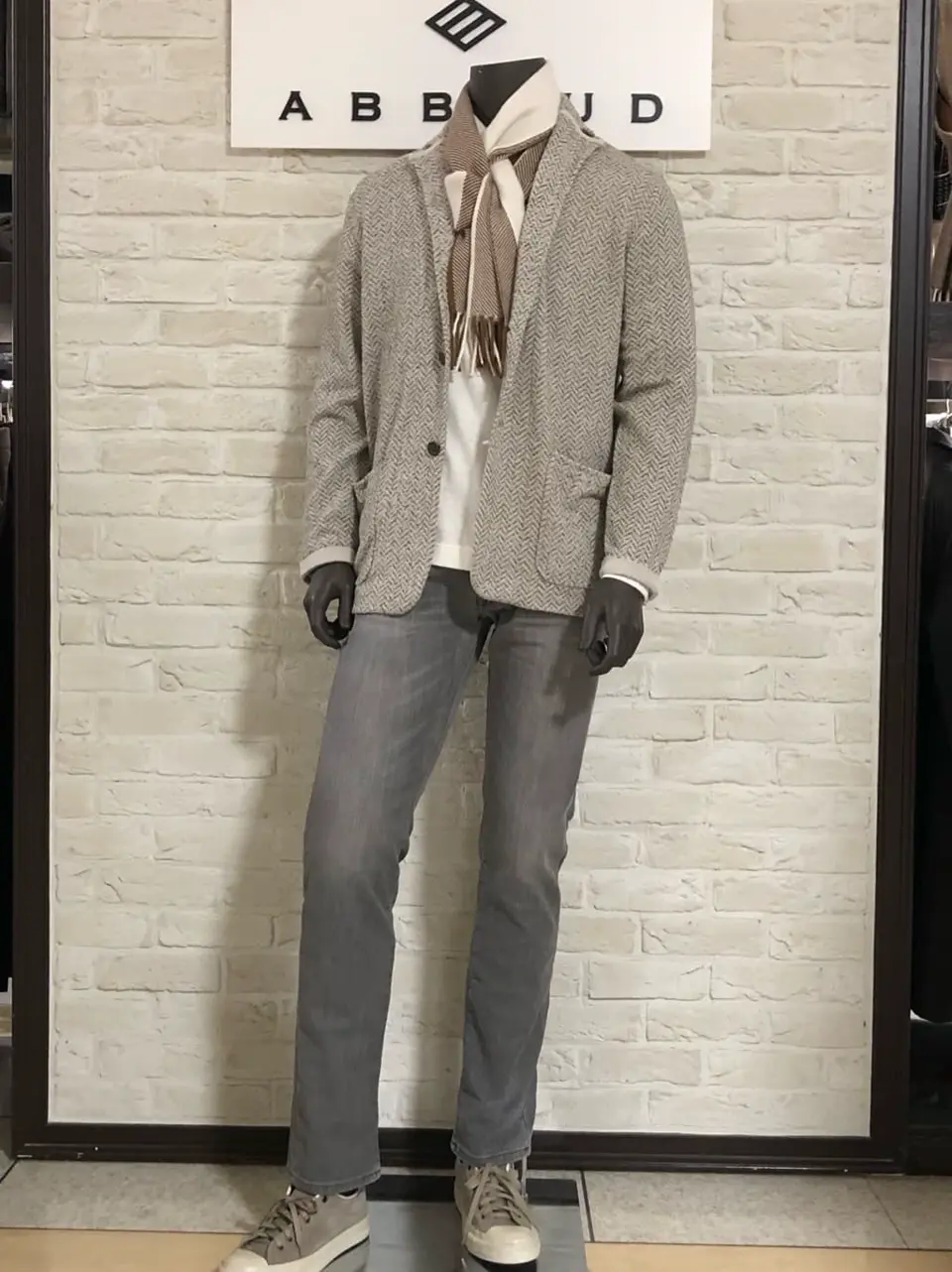 JOSEPH ABBOUD 山口 コーディネート画像