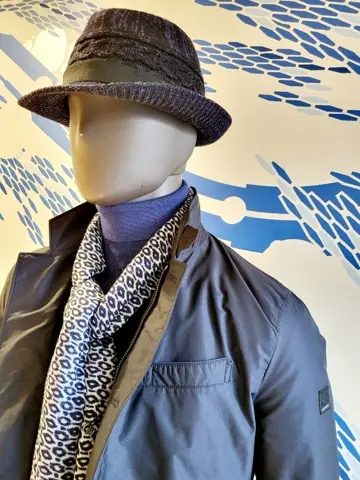 JOSEPH ABBOUD 亀井 コーディネート画像