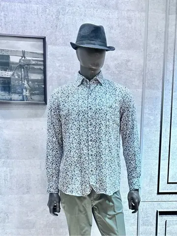 JOSEPH ABBOUD 二澤 コーディネート画像