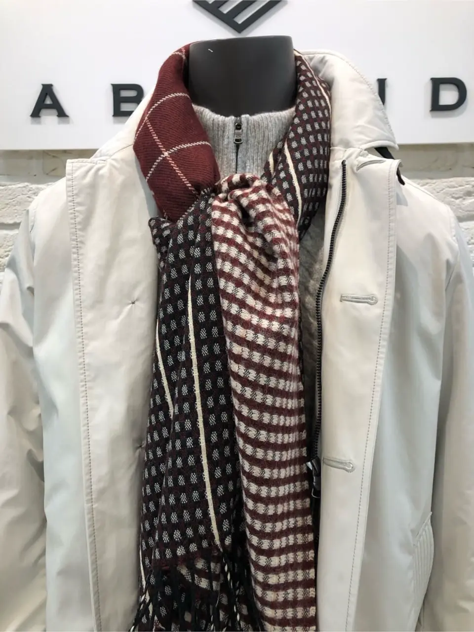 JOSEPH ABBOUD 山口 コーディネート画像