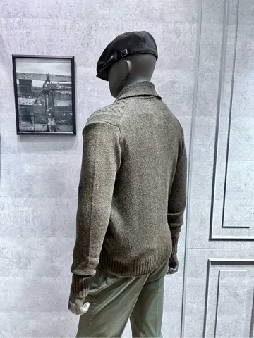 JOSEPH ABBOUD 二澤 コーディネート画像