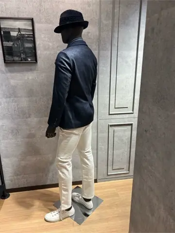 JOSEPH ABBOUD 上條 コーディネート画像