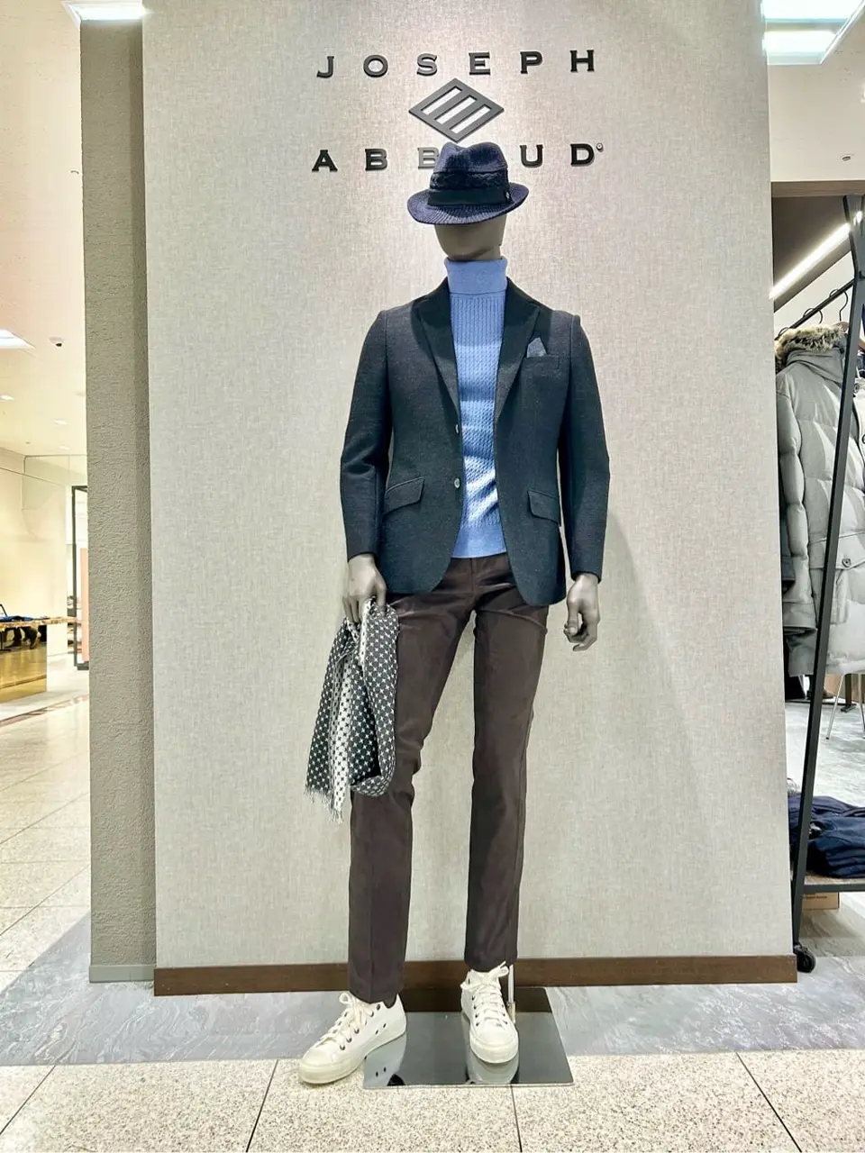 JOSEPH ABBOUD 上田 コーディネート画像