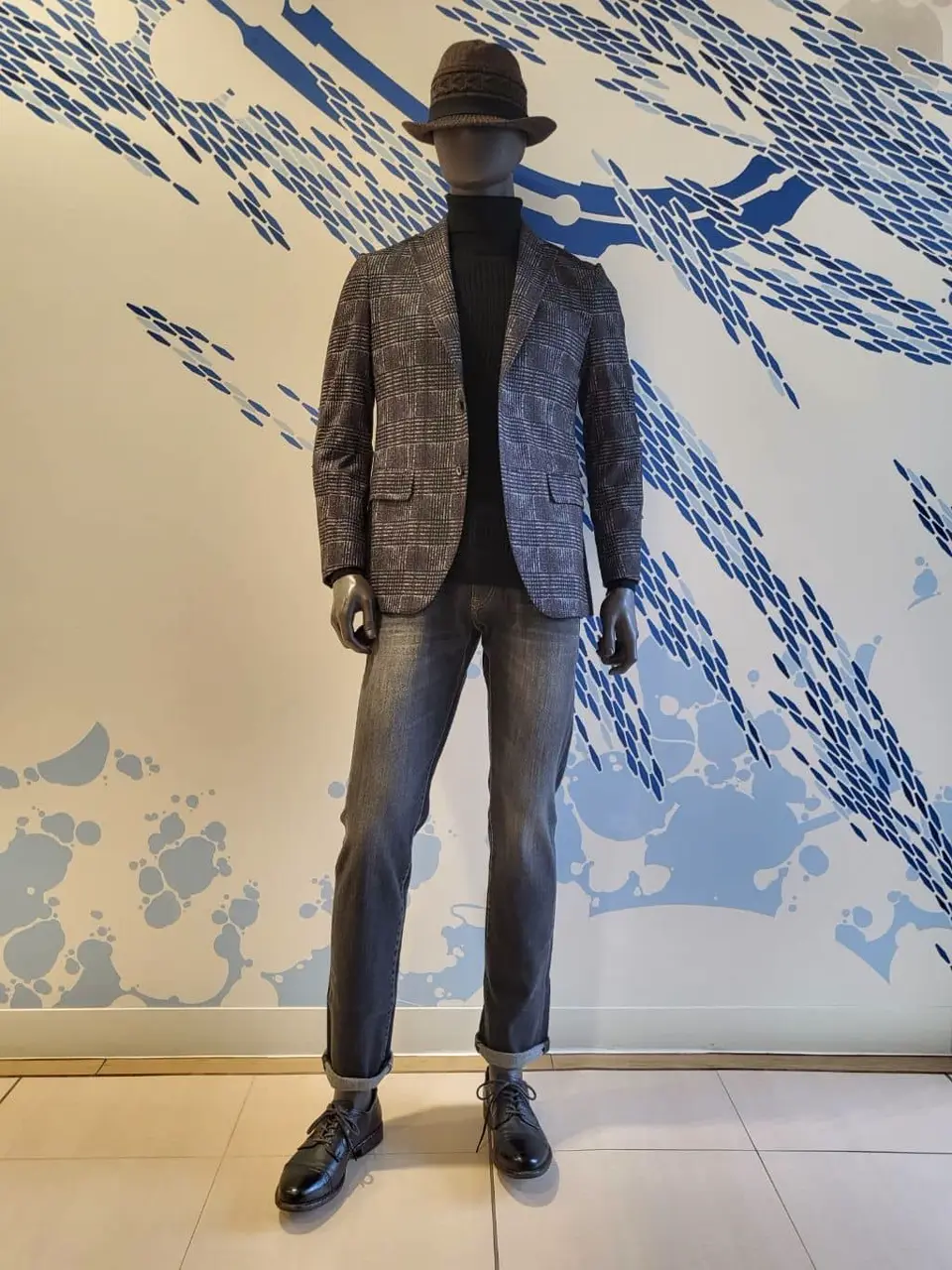 JOSEPH ABBOUD 亀井 コーディネート画像